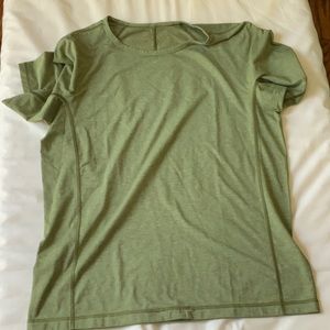 Men lulu top medium